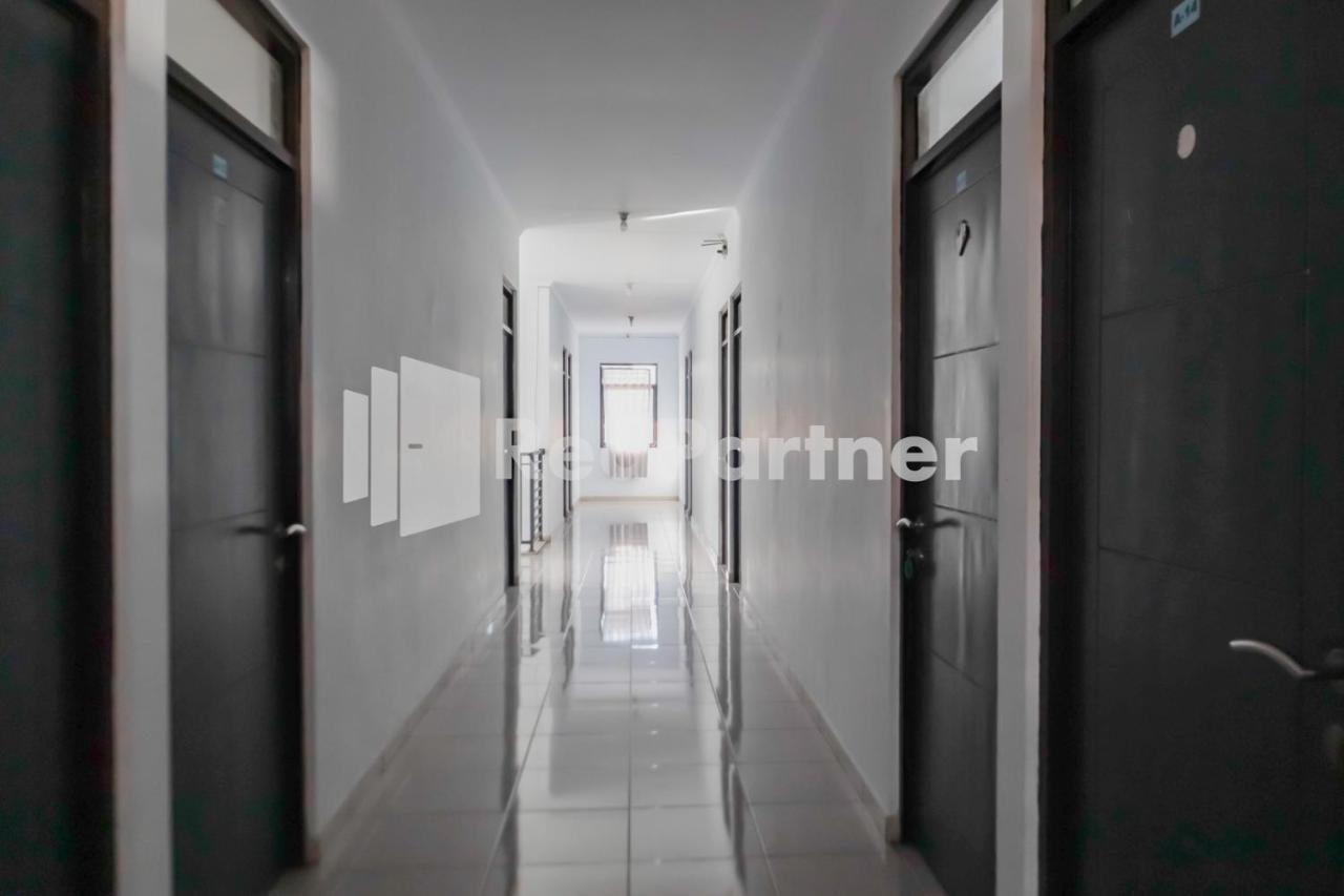 Oyo 2770 Zleepy Wisma Khazri Bogor Buitenkant foto