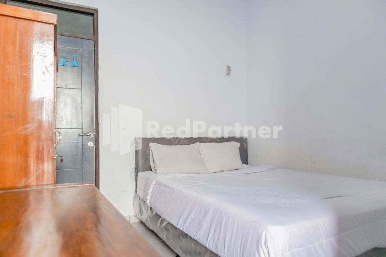 Oyo 2770 Zleepy Wisma Khazri Bogor Buitenkant foto