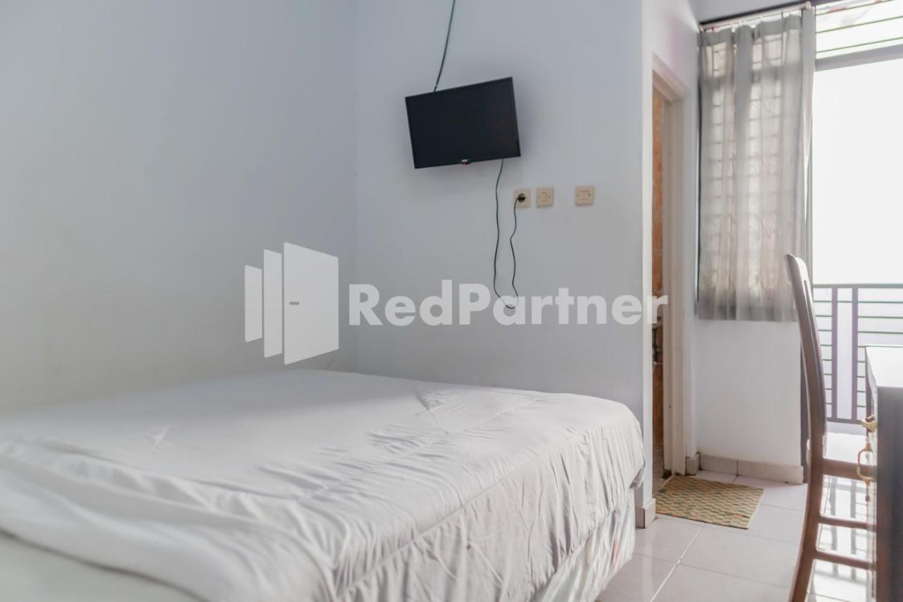 Oyo 2770 Zleepy Wisma Khazri Bogor Buitenkant foto