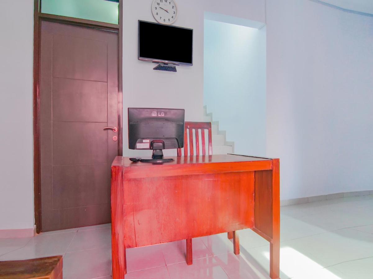 Oyo 2770 Zleepy Wisma Khazri Bogor Buitenkant foto