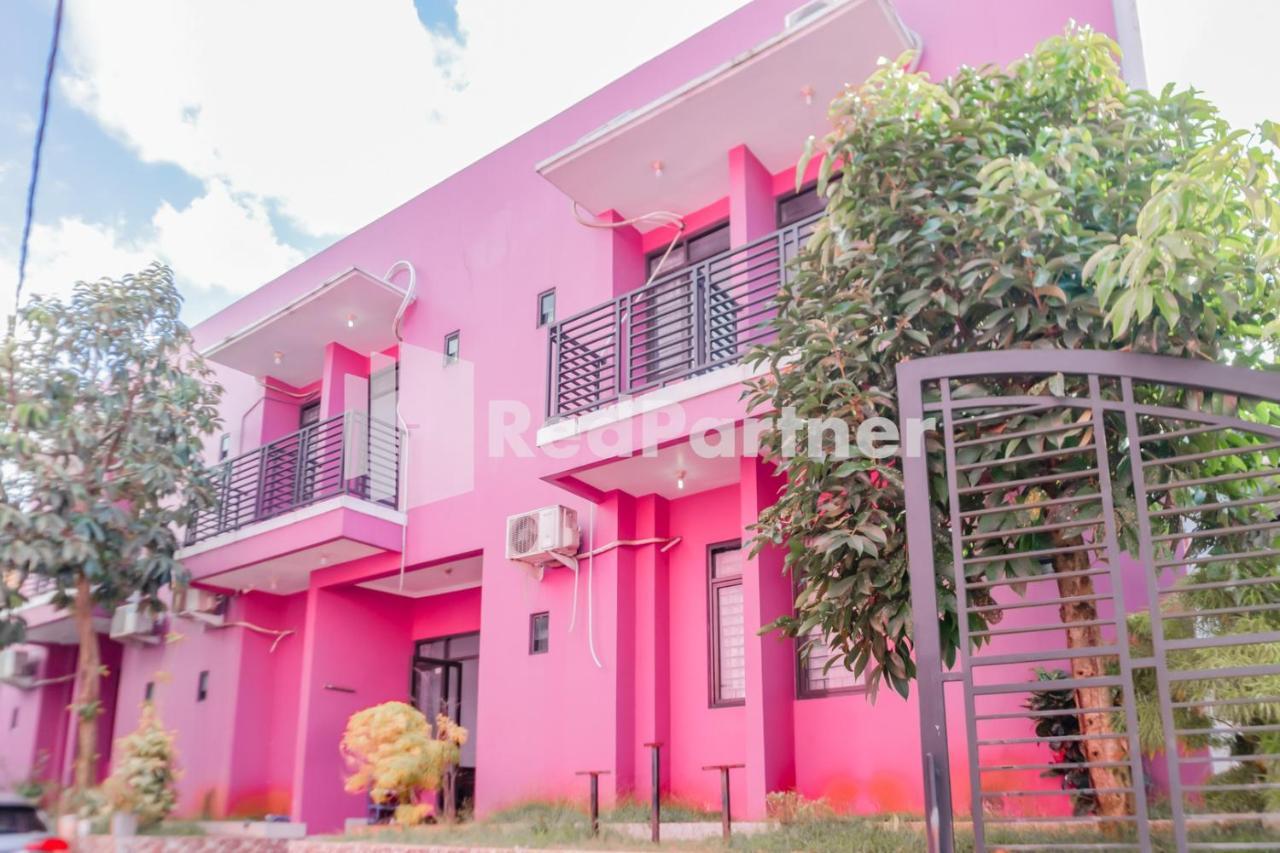 Oyo 2770 Zleepy Wisma Khazri Bogor Buitenkant foto