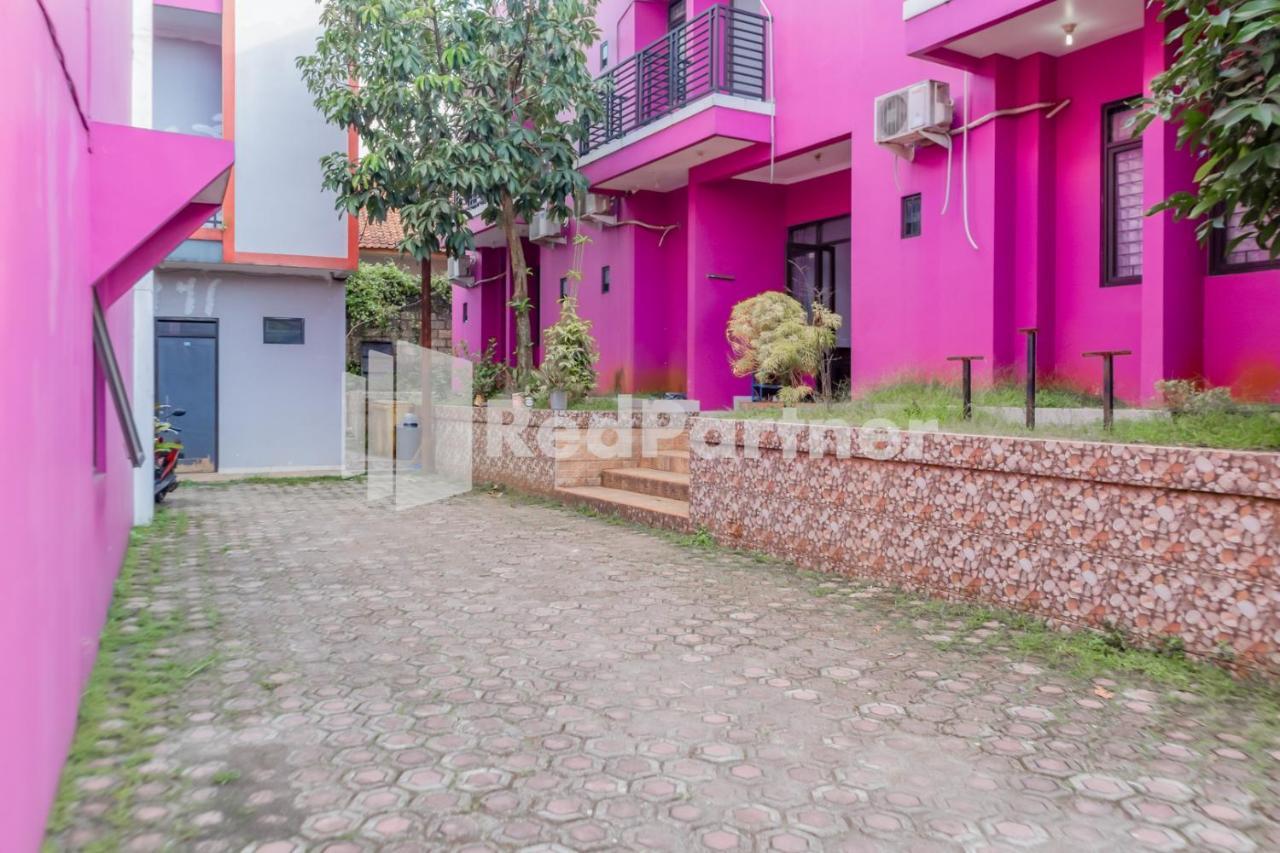 Oyo 2770 Zleepy Wisma Khazri Bogor Buitenkant foto